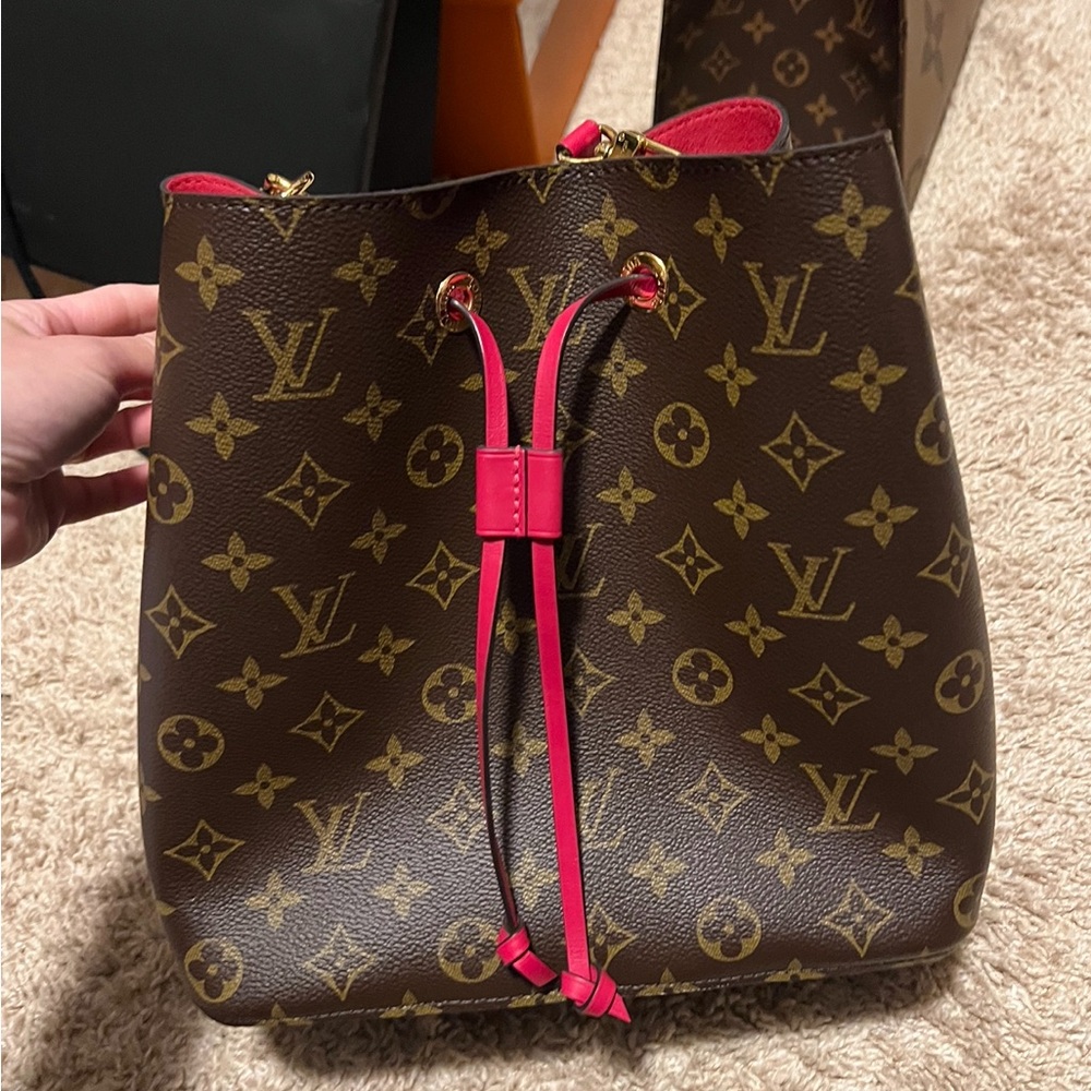 99% new !!! - Picture 2 of 2